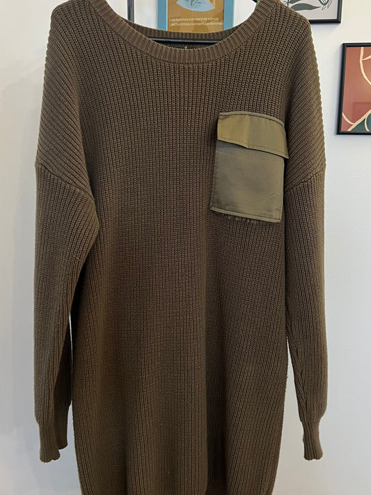 Chandail long avec une poche