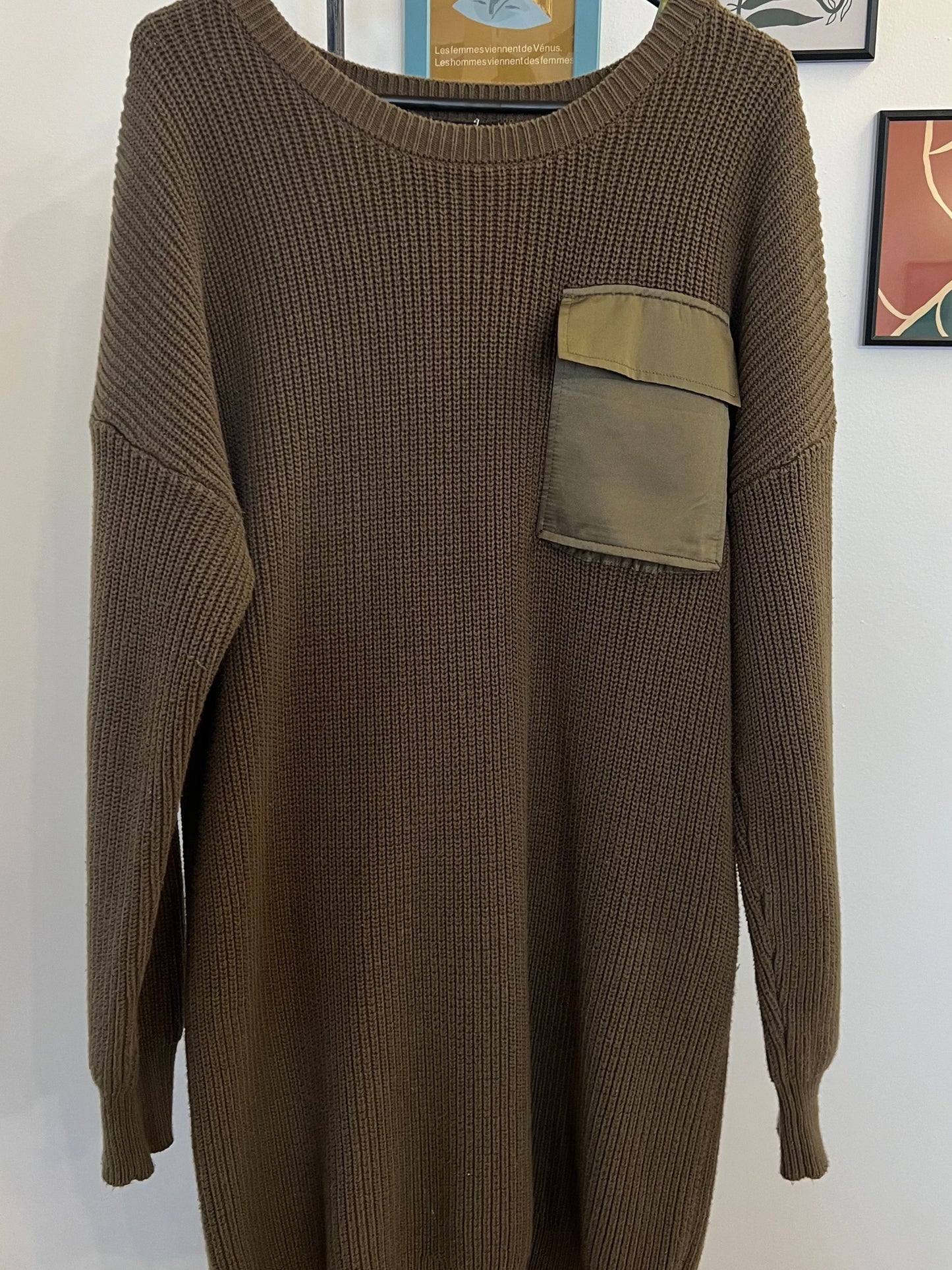 Chandail long avec une poche