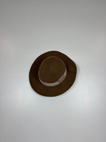 Chapeau brun