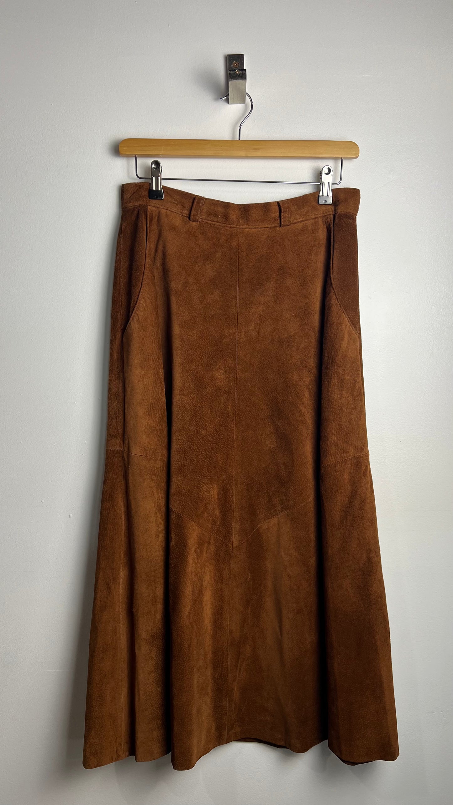 Jupe longue en suède